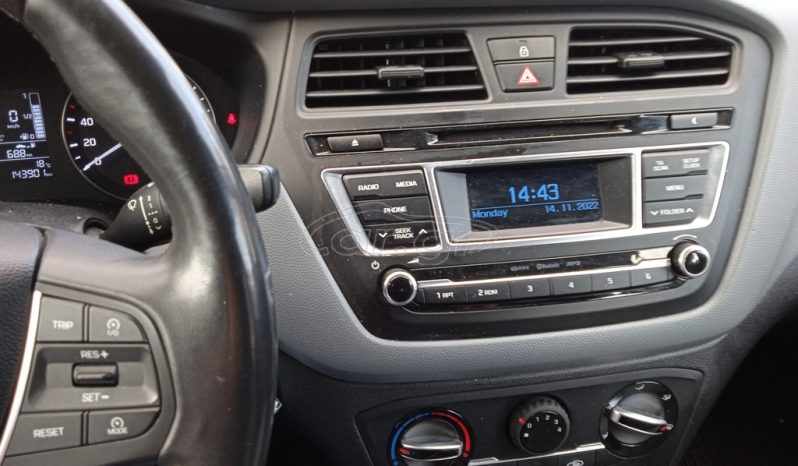 Hyundai i 20 ’16 full