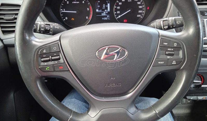 Hyundai i 20 ’16 full